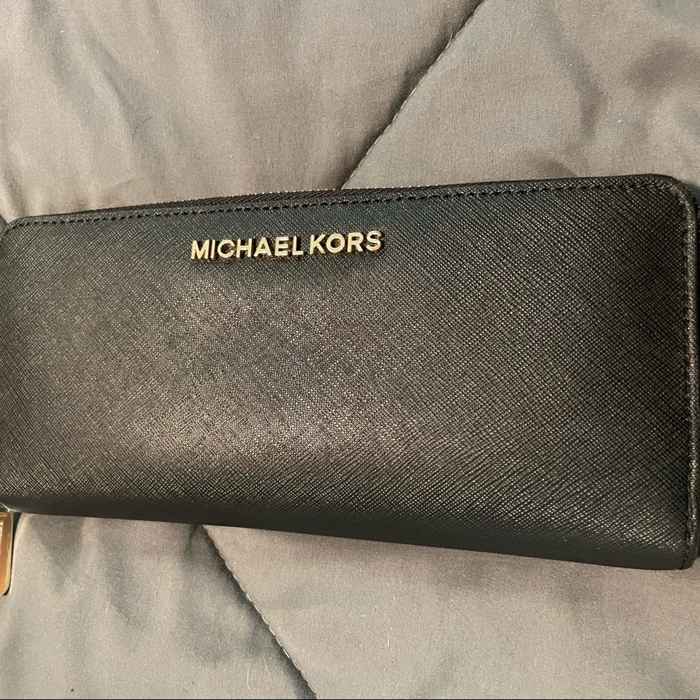 Black Michael Kors continental Leather wallet